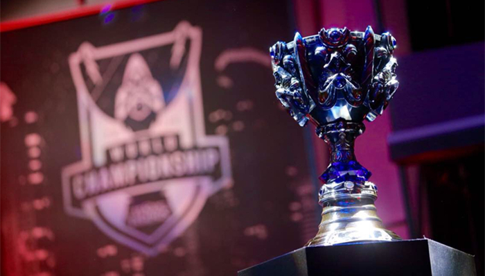 高光混剪！网友自制S15英雄联盟总决赛精彩集锦，配《涅槃》燃爆。